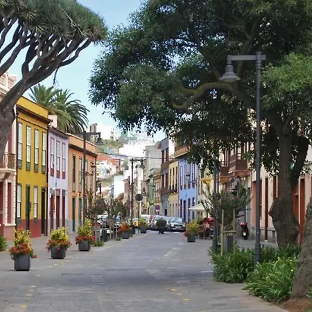 La Trinidad * لا لاغونا